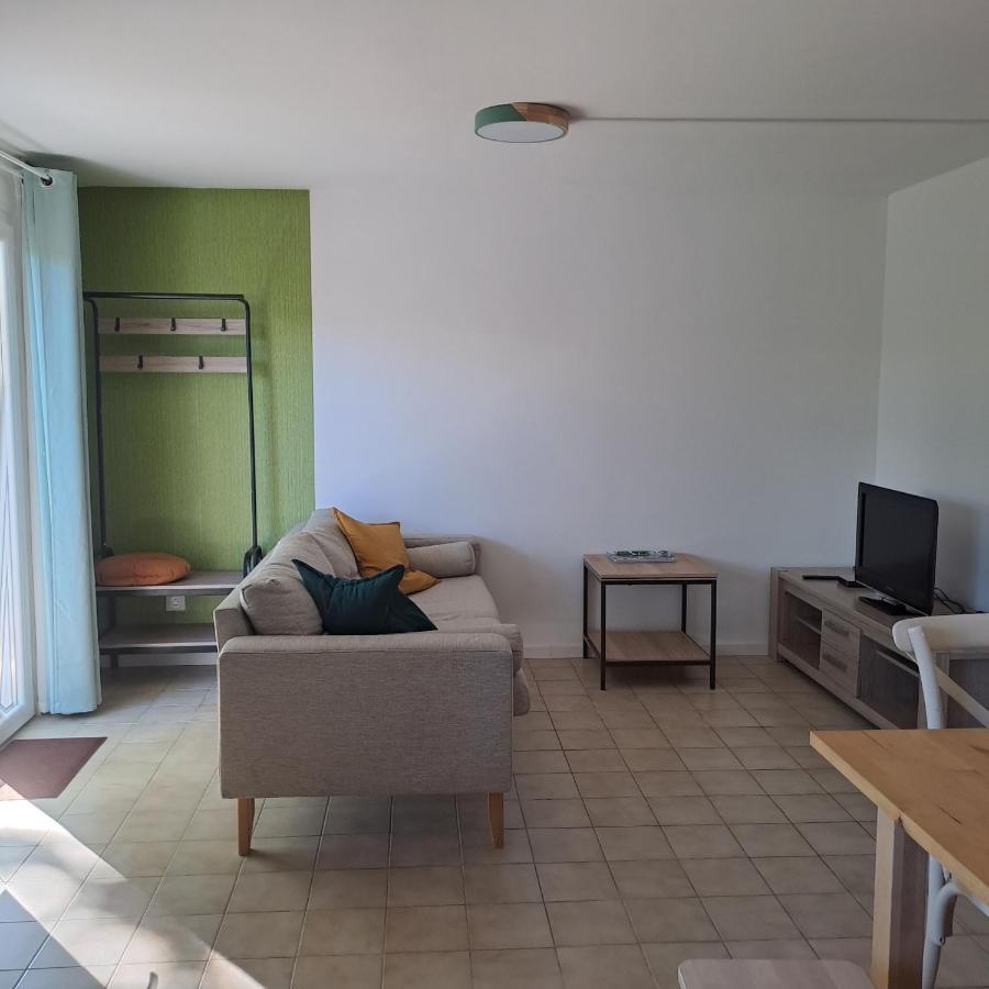 De L'akwaba Apartment