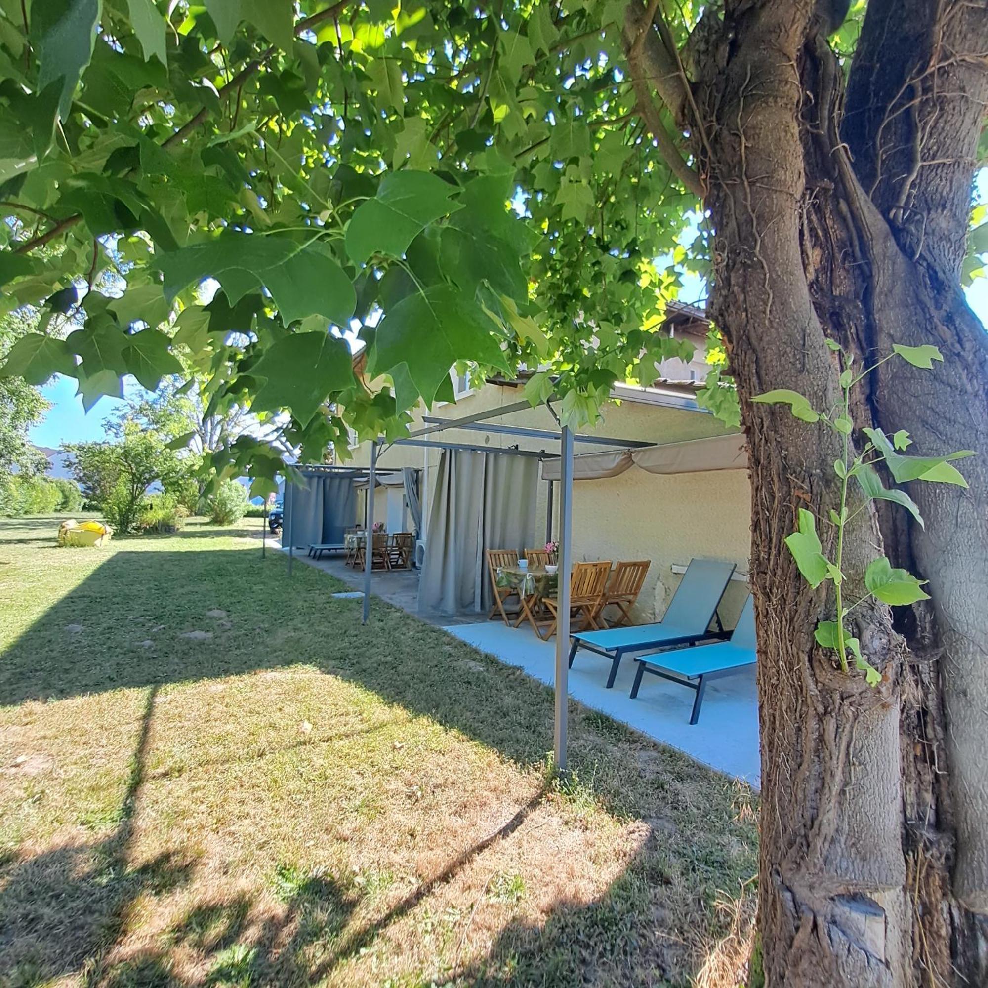 De L'akwaba Apartment